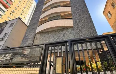 Apartamento à venda na guilhermina, praia grande-sp: 1 quarto, 1 sala, 1 banheiro, 1 vaga de garagem, 48m².