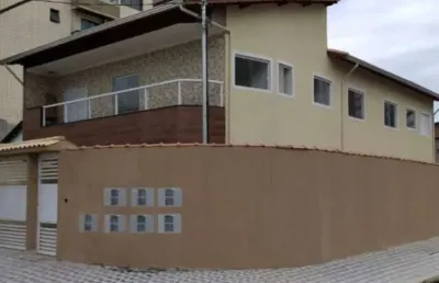Casa em condomínio fechado com 2 quartos à venda na rua chile, 341, guilhermina, praia grande, 50 m2 por r$ 305.000