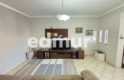 Casa com 3 quartos para alugar no parque jaçatuba, santo andré  por r$ 5.300