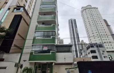 Apartamento à venda em bc, com 2 suítes e 2 vagas, próximo ao passeio san michel