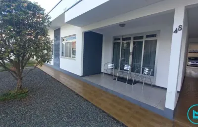 Casa com 3 quartos à venda na Rua Dom Diniz, 48, Vila Real, Balneário Camboriú