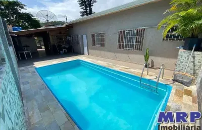 Casa com 3 dormitórios à venda na praia da maranduba. com piscina. aceita financiamento.