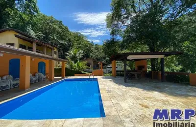 Praia da lagoinha em ubatuba. casa á venda, 6 dormitórios. com piscina.