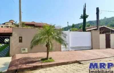 Casa em ubatuba a 350 metros da praia das toninhas!