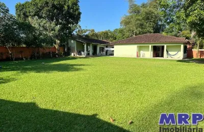 Área a venda em ubatuba com 3 lotes, ideal para empreendimento a 200 metros da praia do sapê.