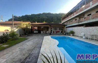 Praia da lagoinha. ubatuba. casa com piscina à venda. 4 quartos.