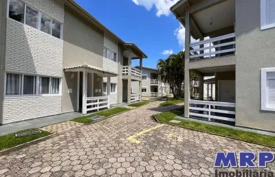 Praia da maranduba. apartamento à venda. 2 dormitórios. com piscina. a 350 metros da praia.
