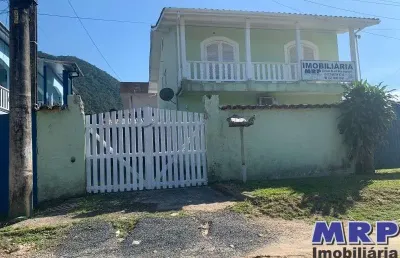 Apartamento para locação de temporada, 200 metros da praia, com espaço de cozinha compartilhado!