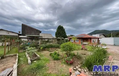 Casa tipo chácara em ubatuba, com piscina, de fácil acesso, em bairro residencial, oportunidade !