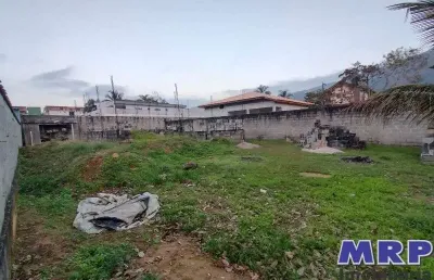 Terreno em ubatuba, na praia da maranduba, a 600m da praia, com escritura e inicio de obra!