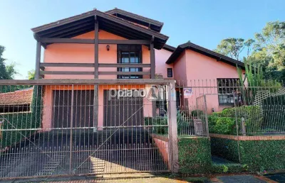 Casa residencial ou comercial triplex com 580m² para alugar no centro de gravataí