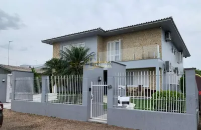 Residência com 335m² de área construida para venda em dois irmãos - rs