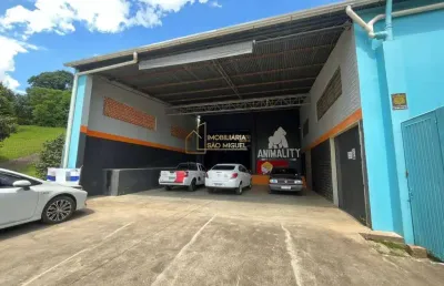 Pavilhão comercial disponível para locação no bairro floresta dois irmãos