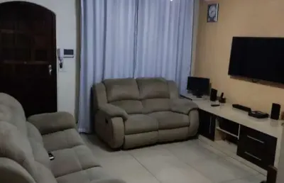 Casa à venda em jardim brasil com 2 quartos, 1 vaga, 108m²