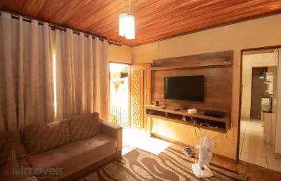 Imperdível casa à venda em são paulo-sp, jardim japão! 4 quartos, 1 suíte, 2 salas, 3 banheiros, 2 vagas de garagem, 270m².