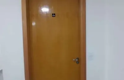 Apto v. guilhermina 2 dormitórios/tem sacada/prédio com elevador