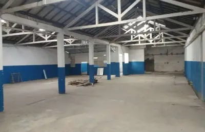 Casa comercial para alugar na Avenida Guilherme Giorgi, Vila Carrão, São Paulo