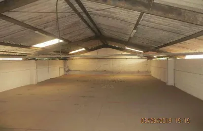 Barracão / Galpão / Depósito com 3 salas para alugar no Macuco, Santos 