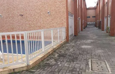 Casa em condomínio fechado com 2 quartos à venda no Marapé, Santos 