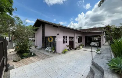 Casa térrea espetacular – localização privilegiada na divisa entre anita e atiradores