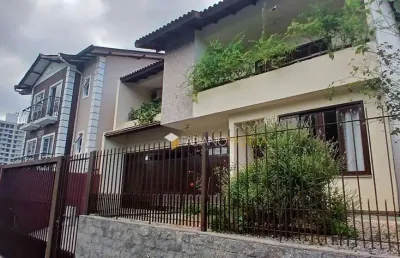 Casa com 3 dormitórios à venda, 260 m² por r$ 1.500.000,00 - cidade de florianópolis - são josé/sc