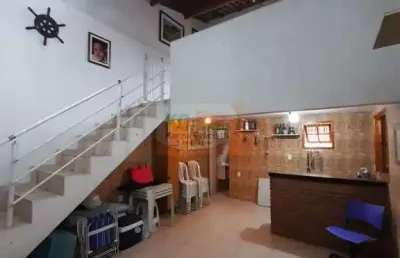 Linda casa térrea com 03 dorm,  com uma ótima localização por r$ 820.000,00