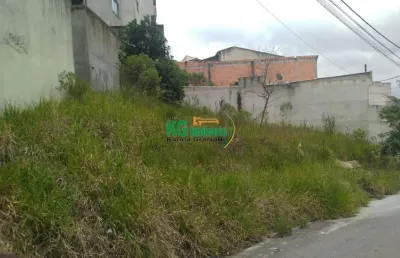Terreno 121,25 mts | sendo 19,53 mts de frente - 121,25 mts - a venda por r$ 200.000,00 - condomínio maracanã - santo andré/sp.