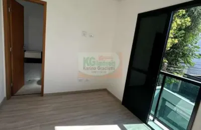 Lindo apartamento frente | novo | 2 dormitórios sendo 1 exclusiva suíte c/ sacada | coz americana | quintal | 1 vaga - 56 mts - a venda - r$ 415.000,00 - vila valparaíso - santo andré/sp