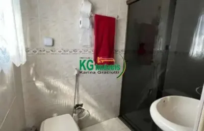 Lindo sobrado com 4 dorm. sendo um suíte próximo de comércios por apenas r$ 650.000,00