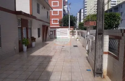 Linda kitnet na praia à venda por r$222.000,00| 1 dorm, cozinha, sala, wc | 1 vaga | canto forte, praia grande - sp