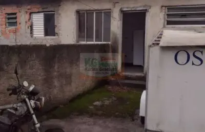 Imóvel com 2 casas no quintal  a venda  por r$1.272.000,00|  2 dormitórios   |  3 vagas de garagem  |   vila gilda - santo andré / sp