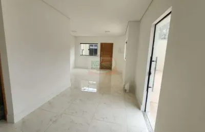 Linda casa a venda  por r$1.100.000,00|  3 dormitórios  sendo 1 suíte |  3 vagas de garagem  |   campestre- santo andré / sp