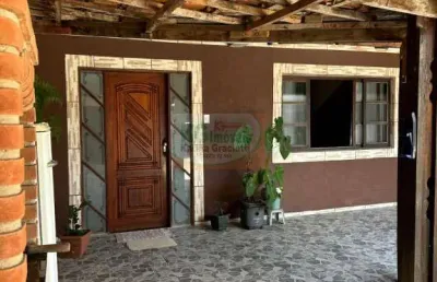 Linda casa a venda  por r$450.000,00|  4 dormitórios sendo 1 suíte   |  4 vagas de garagem  |quietude-praia grande / sp