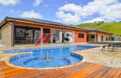 Casa com 4 quartos para alugar no Camanducaia de Baixo, Socorro 
