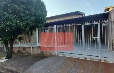 Casa com 3 quartos à venda na Rua Serra da Prata, 208, Conjunto Habitacional Órion, Londrina