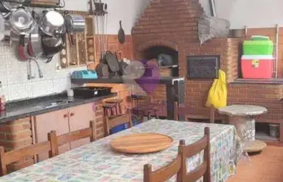 Casa com 3 quartos para alugar no Jardim dos Ipês, Suzano 