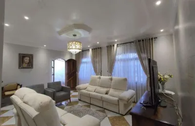 Casa com 4 dormitórios à venda, 197 m² por r$ 990.000,00 - jardim medina - poá/sp