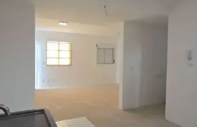 Sobrado á venda, condomínio villa das paineiras, com 3 suítes, jardim modelo - suzano