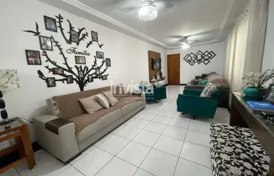 Casa duplex muito ampla e com 2 vagas de garagem, impecável