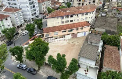 Terreno de esquina para locação em ótima localização