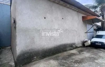 Box frigorifico com 53m² dentro de pequeno terreno na ponta da praia em santos