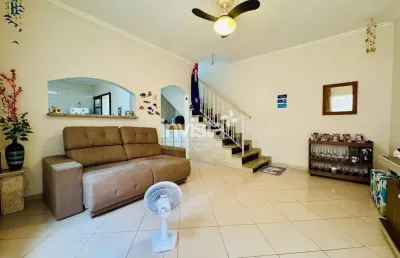 Casa com 3 quartos à venda no Embaré, Santos 
