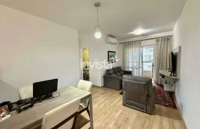Apartamento à venda na ponta da praia – andar alto, vista livre e porteira fechada.