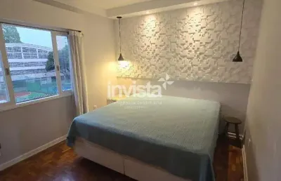 Apartamento espaçoso com 105m² - uma quadra da praia