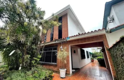 Casa com 3 quartos à venda no Embaré, Santos 