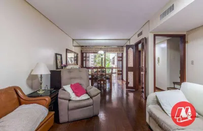 Cobertura no bairro petrópolis, 3 dormitórios, suite. vagas e piscina. ,