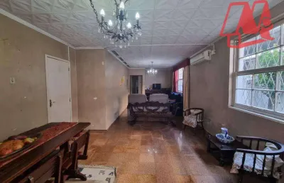 Casa com 5 quartos para alugar no Santa Cecília, Porto Alegre 