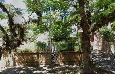 No bairro chácara das  pedras,terrenno de 434,m² de área privativa