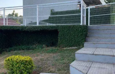 No alto santa rita, casa de 210 m² com 3 dormitórios e 2 vagas.