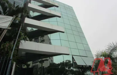 No bairro higienópolis, conjunto comercial com 94,00 m² com terraço e vaga.